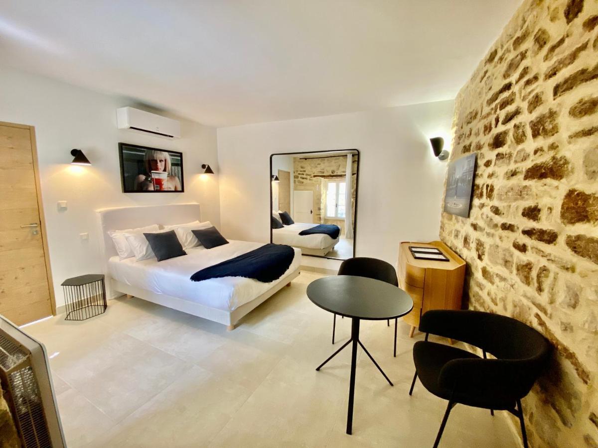 Martignargues La Maison Des Vendangeurs - Table D'Hotes Le Soir Du Jeudi Au Dimanche- Jacuzzi - Balneo Spa - Acces Piscine Pour Toutes Les Chambres Sauf Studio Coquet- Piscine De Mai A Mi-Octobre מראה חיצוני תמונה