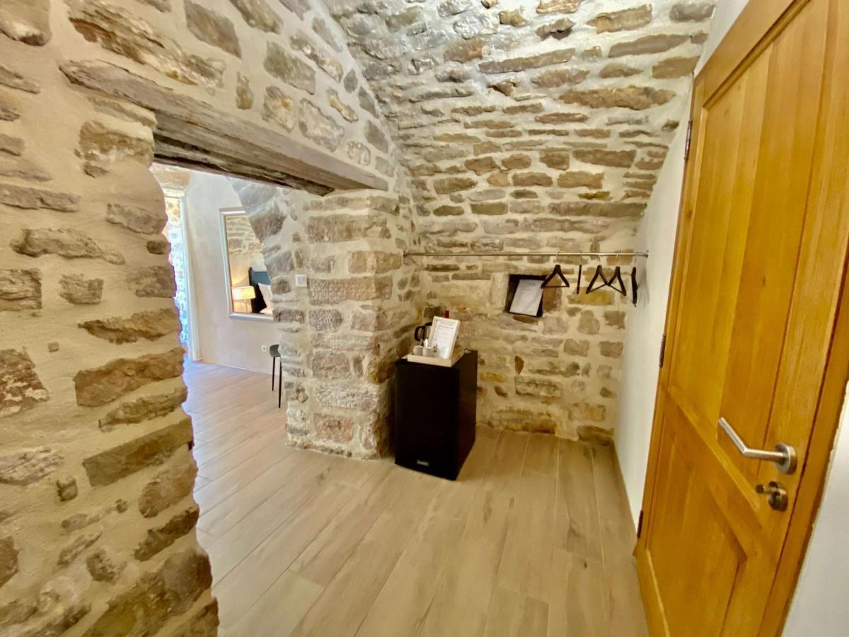 Martignargues La Maison Des Vendangeurs - Table D'Hotes Le Soir Du Jeudi Au Dimanche- Jacuzzi - Balneo Spa - Acces Piscine Pour Toutes Les Chambres Sauf Studio Coquet- Piscine De Mai A Mi-Octobre מראה חיצוני תמונה