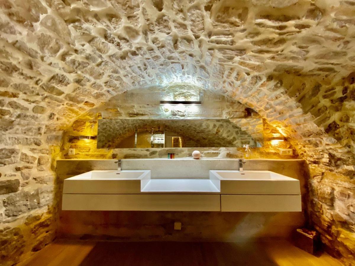 Martignargues La Maison Des Vendangeurs - Table D'Hotes Le Soir Du Jeudi Au Dimanche- Jacuzzi - Balneo Spa - Acces Piscine Pour Toutes Les Chambres Sauf Studio Coquet- Piscine De Mai A Mi-Octobre מראה חיצוני תמונה