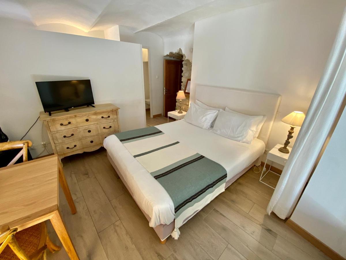Martignargues La Maison Des Vendangeurs - Table D'Hotes Le Soir Du Jeudi Au Dimanche- Jacuzzi - Balneo Spa - Acces Piscine Pour Toutes Les Chambres Sauf Studio Coquet- Piscine De Mai A Mi-Octobre מראה חיצוני תמונה
