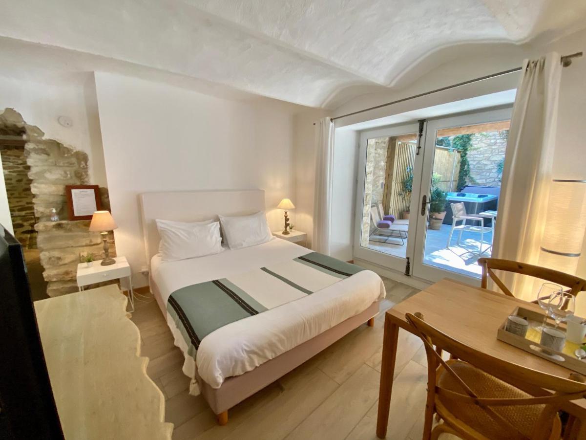 Martignargues La Maison Des Vendangeurs - Table D'Hotes Le Soir Du Jeudi Au Dimanche- Jacuzzi - Balneo Spa - Acces Piscine Pour Toutes Les Chambres Sauf Studio Coquet- Piscine De Mai A Mi-Octobre מראה חיצוני תמונה