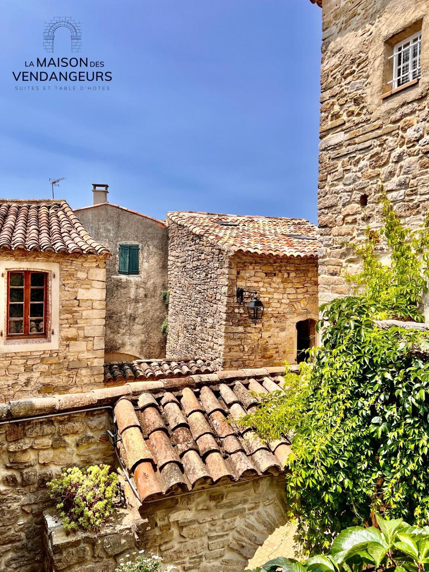 Martignargues La Maison Des Vendangeurs - Table D'Hotes Le Soir Du Jeudi Au Dimanche- Jacuzzi - Balneo Spa - Acces Piscine Pour Toutes Les Chambres Sauf Studio Coquet- Piscine De Mai A Mi-Octobre מראה חיצוני תמונה