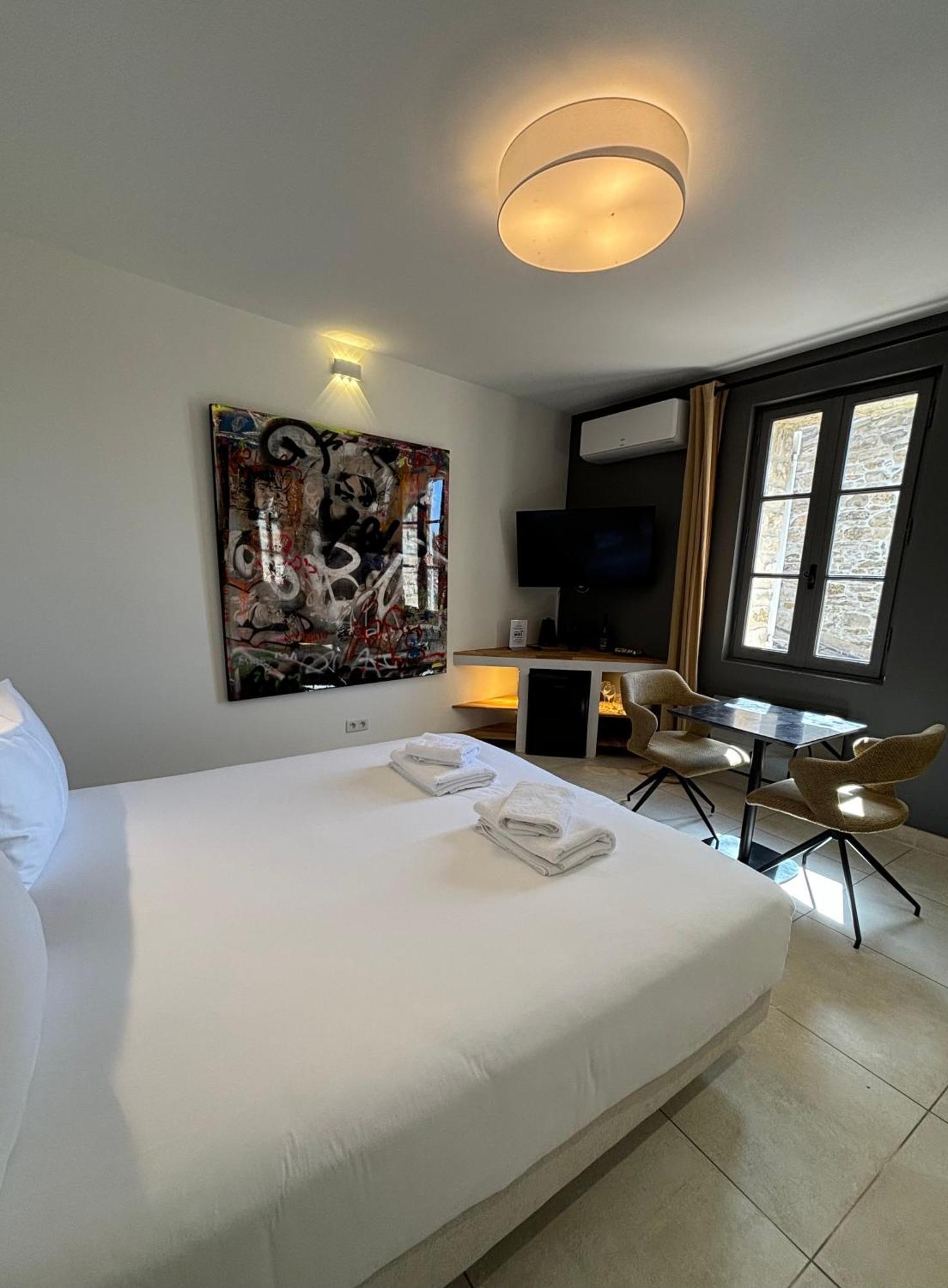 Martignargues La Maison Des Vendangeurs - Table D'Hotes Le Soir Du Jeudi Au Dimanche- Jacuzzi - Balneo Spa - Acces Piscine Pour Toutes Les Chambres Sauf Studio Coquet- Piscine De Mai A Mi-Octobre מראה חיצוני תמונה